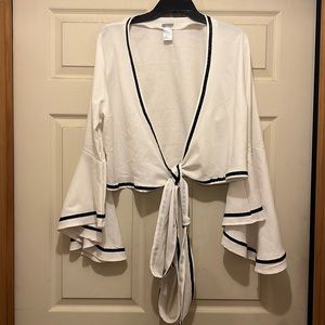 Bell Sleeve Tie Shirt